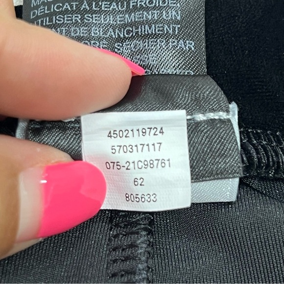 Chicos Travelers 3R US 16/18R  Velvet Jogger Pants Pull On Elastic Waist Black - Picture 9 of 11